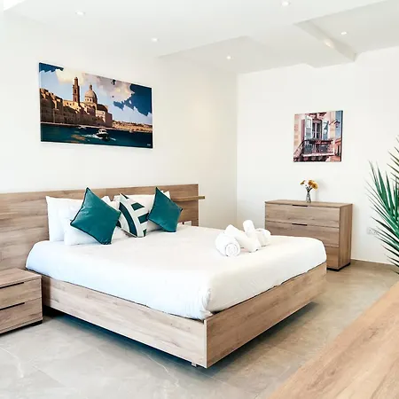 ヴィラ Modern Escape In St Julian W Pool By Arcocollection