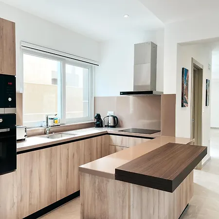 Modern Escape In St Julian W Pool By Arcocollection ヴィラ *