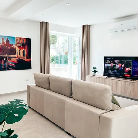 Modern Escape In St Julian W Pool By Arcocollection Villa San Ġiljan