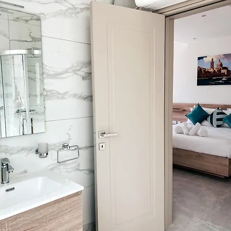 Modern Escape In St Julian W Pool By Arcocollection Villa San Ġiljan