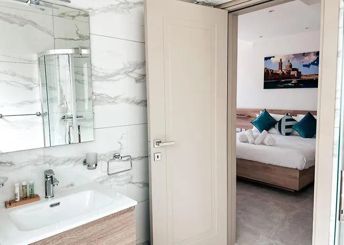 Modern Escape In St Julian W Pool By Arcocollection Villa San Ġiljan